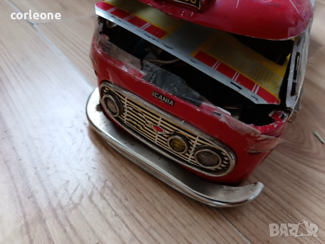 Ламаринена СОЦ играчка Автобус задвижване и светлини, снимка 2 - Колекции - 50549184