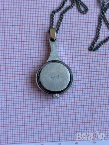 Дамски часовник Слава, снимка 3 - Антикварни и старинни предмети - 54245163