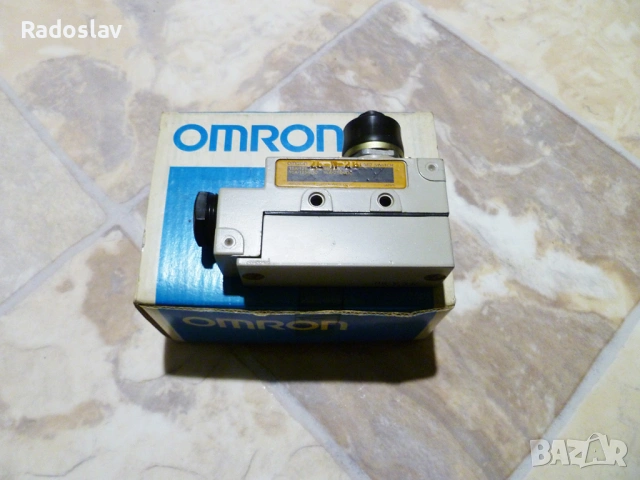 Omron краен изключвател ZE-N-2G - НОВ
