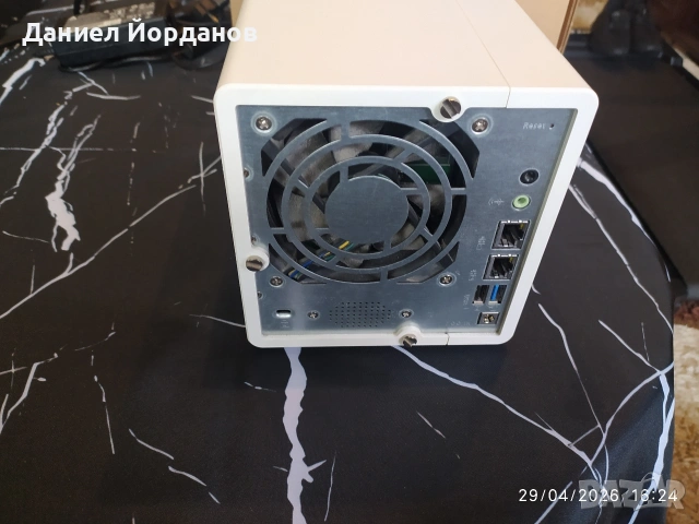 NAS устройство QNAP TS-328 , снимка 3 - За дома - 54357295