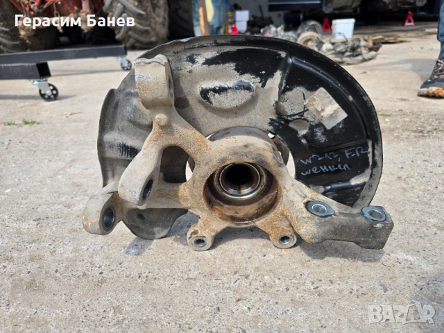 Шенкел преден ляв / десен OEM MERCEDES W212 E 350 CDI 4MATIC OM642 2011, снимка 4 - Части - 54565066