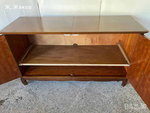 Елегантен винтидж шкаф, снимка 3 - Шкафове - 55545155