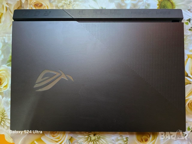 ASUS ROG Strix G17 – отлично запазен, с оригинална кутия и зарядно, снимка 4 - Лаптопи за игри - 55075119