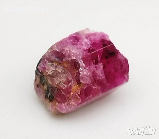 Един от най-редките скъпоценни камъни в света - 1.80 карата Natural Red Beryl (Bixbite) от Юта, САЩ!, снимка 2 - Други - 54772626