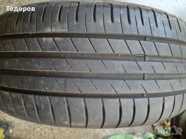 Продава една гума 215 55 16 цола,Goodyear, снимка 4 - Гуми и джанти - 55642293