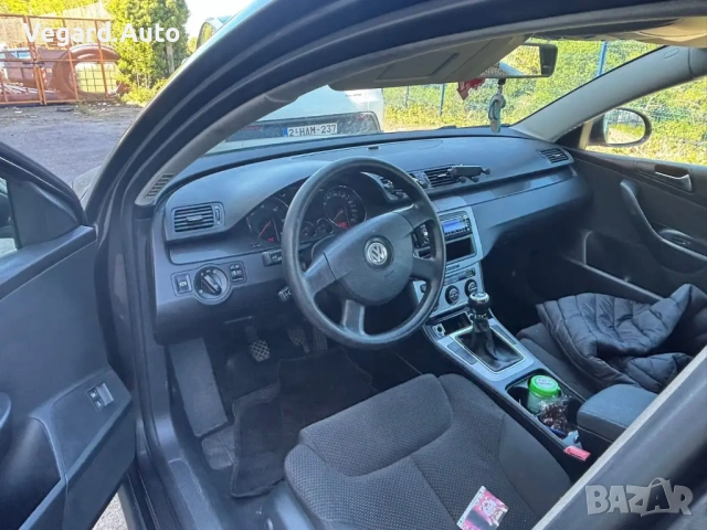 На Части Volkswagen Passat B6 1.9tdi 105к.с. 2005г. Variant , снимка 4 - Автомобили и джипове - 54867808