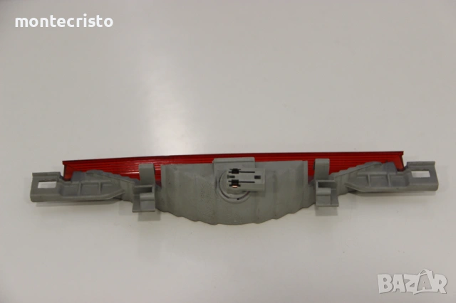 Трети стоп Toyota Avensis Verso (2001-2004г.) трети стоп заден капак Тойота Авенсис Версо, снимка 2 - Части - 54101115