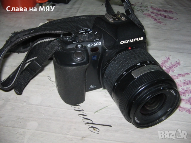 OLYMPUS E500 