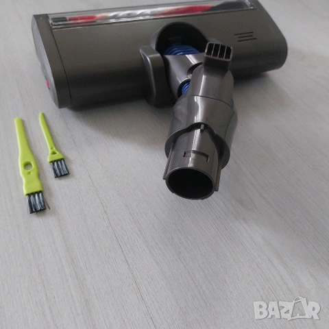 Нова LED Турбо Четка за Dyson V6 / DC62 / DC59 + Аксесоари за Почистване, снимка 3 - Друга електроника - 53955210