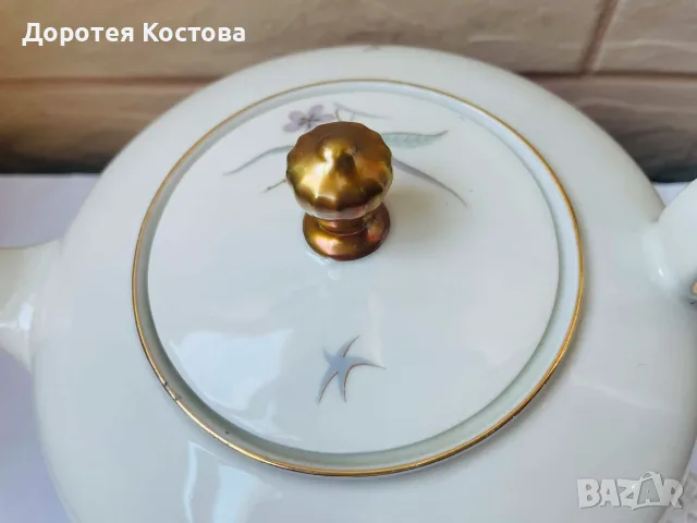 Красив порцеланов чайник от Германия с декор цветя, снимка 3 - Антикварни и старинни предмети - 55388261