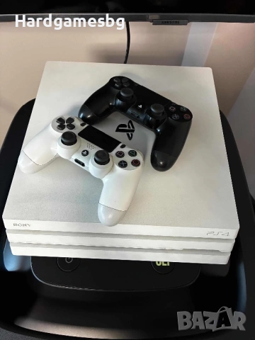 PS4 PRO White Edition + игри