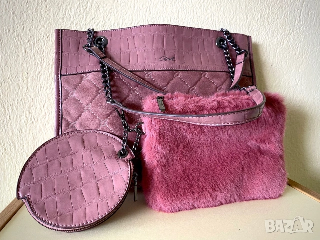 НОВА чанта Axel с аксесоари, снимка 4 - Чанти - 54033076