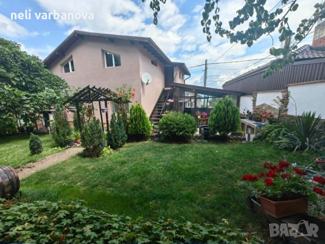 Продавам къща в лозен , снимка 2 - Къщи - 55259937
