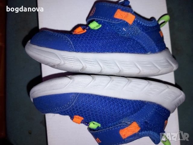 Skechers бебешки маратонки, 22 номер, снимка 11 - Бебешки обувки - 54048373