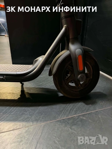 Електрическа тротинетка Ninebot by Segway F2 E+ зарядно, снимка 8 - Велосипеди - 54934629