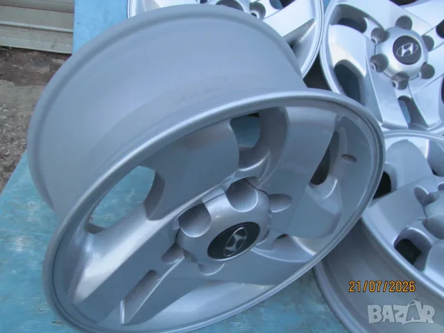 Оригинални Алуминиеви джанти за Hyundai Terracan  6 x 139,7mm ,централен отвор 106,1 mm , ET 25 ,7J , снимка 9 - Гуми и джанти - 55395621