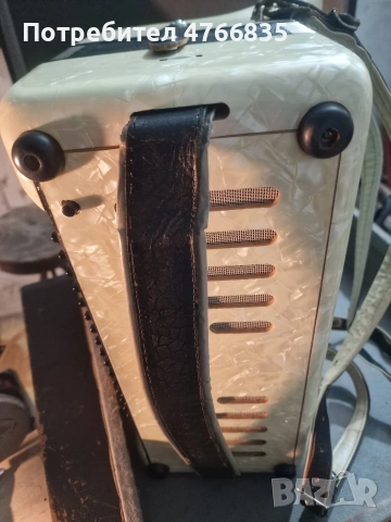 Акордеон Weltmeister Gigantilli 80 баса , снимка 7 - Акордеони - 53980644