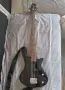 Бас китара Washburn T12, снимка 1