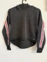 Блуза на марката GUESS, снимка 1