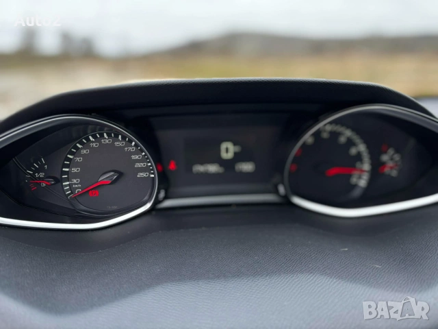 Peugeot 308 SW, снимка 9 - Автомобили и джипове - 54214879