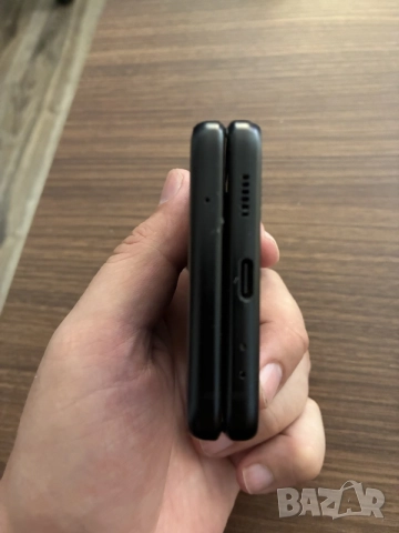 Samsung Galaxy Z Flip 4 - за части, снимка 9 - Samsung - 55164397