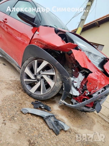 Продавам ударена Toyota Aygo x ENVY 2025, снимка 6 - Автомобили и джипове - 54093352