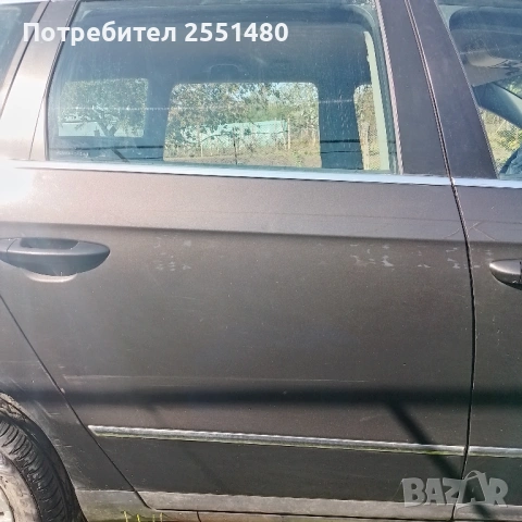 Врати за VW Passat B6 комби, снимка 8 - Части - 54655535