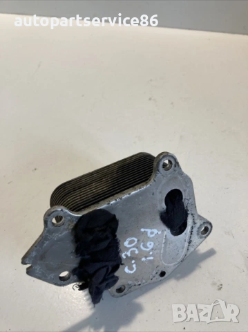 Маслен радиатор за Volvo C30 1.6 TDI (2012), снимка 2 - Части - 54136770