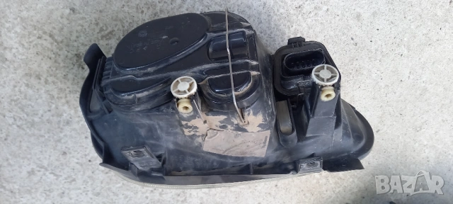 Десен фар VW Golf IV, снимка 3 - Части - 54810486