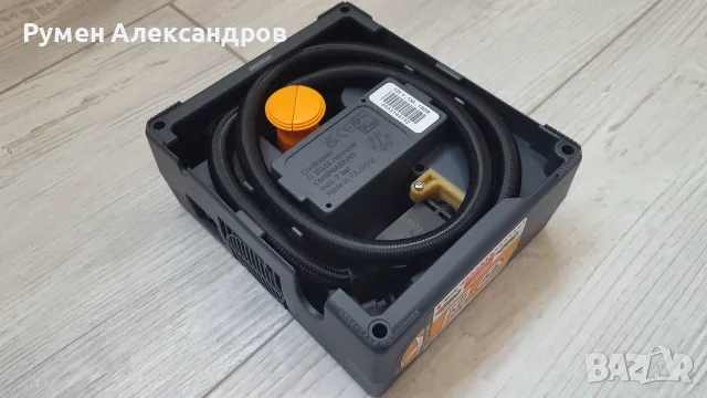Нов оригинален компресор за гуми Continental 12V-15A-180W с лепило 350 мл в чанта, снимка 12 - Аксесоари и консумативи - 55504005