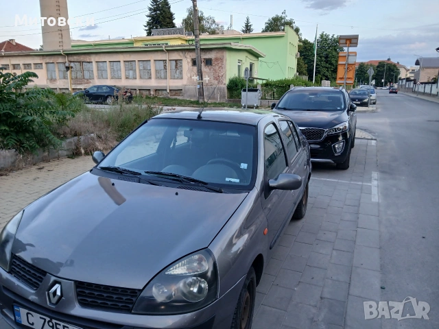 Рено клио 1.4 бензин, снимка 4 - Автомобили и джипове - 54984966