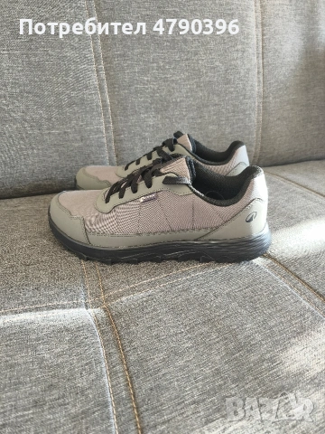 туристическа обувки 