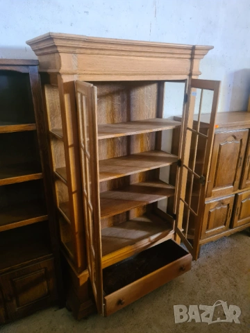 Класическа Витрина от Масивно Дърво (Дъб), снимка 8 - Секции и витрини - 54203228