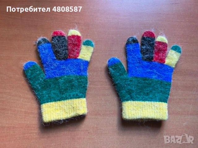 Детски шарени ръкавици, снимка 2 - Шапки, шалове и ръкавици - 54569334