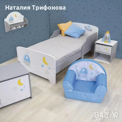 Детско легло Космос 140x70 см с ламелна основа – Бяло легло с пленети, звезди и ракета, снимка 3 - Мебели за детската стая - 54769000
