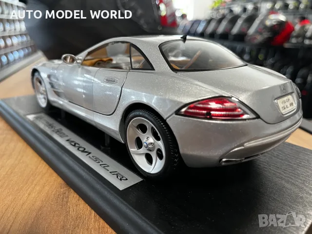 Колекционерки модел метална количка DAIMLER MERCEDES SLR VISION 1:18 95.84 лв. / 49 €, снимка 2 - Колекции - 55507607