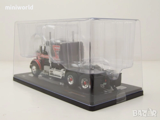 Freightliner FLC 120 64 T влекач 1977 - мащаб 1:43 на IXO Models моделът е нов в PVC дисплей-кейс, снимка 8 - Колекции - 54701060