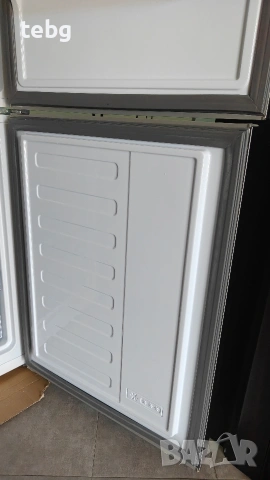 Хладилник с фризер Beko RCNA-365 E30 ZX, снимка 6 - Хладилници - 55284358
