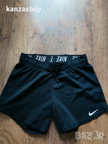 nike - страхотни дамски шорти КАТО НОВИ S, снимка 4 - Къси панталони и бермуди - 54510849
