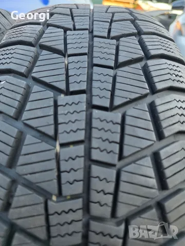 Продавам НОВИ ЗИМНИ ГУМИ 4-БРОЯ R15 195/65, снимка 2 - Гуми и джанти - 55480841