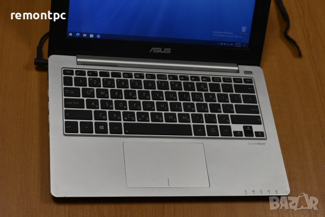 ASUS X201E 11 инчов . 4 GB DDR3 . 320 GB HDD - батерия и зарядно, снимка 2 - Лаптопи за работа - 55262347