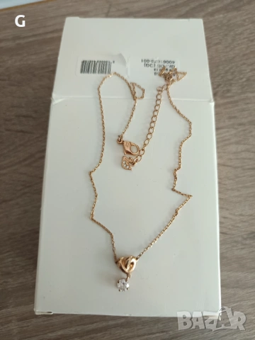 Дамско колие Swarovski , снимка 2 - Колиета, медальони, синджири - 54584918