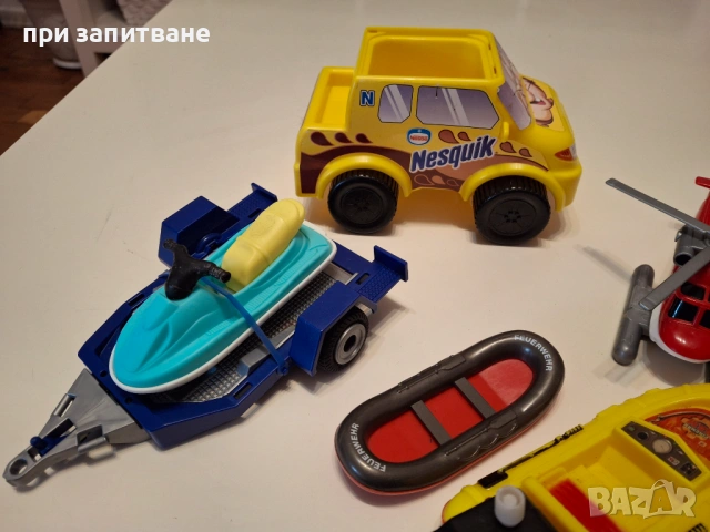 Кола Nesquik, ремарке Playmobil, двете и моторни шейни McDonald's др., снимка 2 - Колекции - 54634295