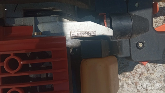 Бензинова ножица за жив плет STIHL- HS80, снимка 8 - Градинска техника - 54676005