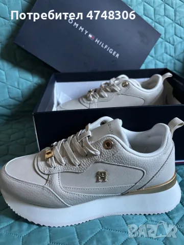 Маратонки Tommy Hilfiger , снимка 2 - Дамски ежедневни обувки - 55393128