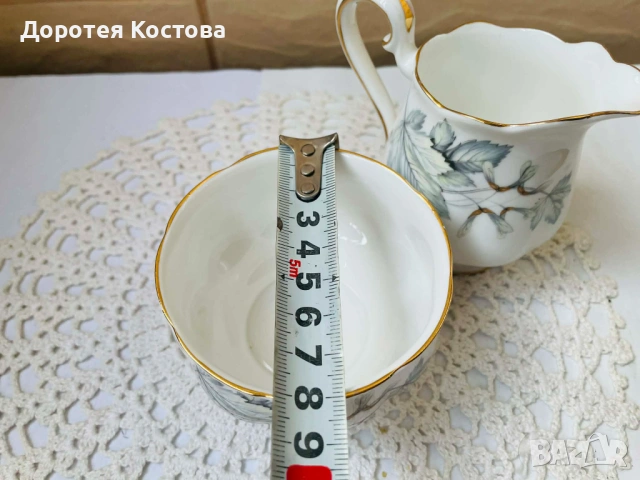 ROYAL ALBERT красив комплект от Англия от костен порцелан, снимка 6 - Антикварни и старинни предмети - 54385469