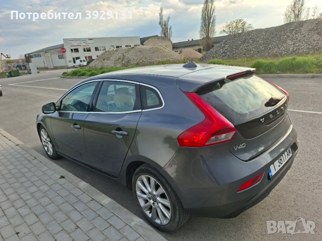 Volvo V40 1.6D Summum, снимка 13 - Автомобили и джипове - 54564200
