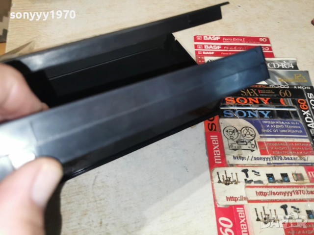 ЖИВОТ С ЮМРУЦИ-ORIGINAL VHS VIDEO TAPE 1705261816L1, снимка 9 - Други жанрове - 54583829