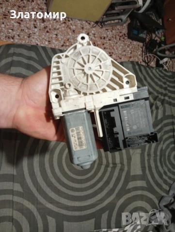 Предна Дясна Машинка Стъклоповдигач Фолксваген Пасат Б6 VW Passat B6 2005-2010 OEM 1k0959792g, снимка 2 - Автомобили и джипове - 55053245