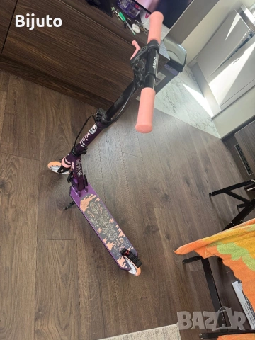 OXELO ДЕТСКА ТРОТИНЕТКА MID 5 С ОКАЧВАНЕ И СПИРАЧКА НА КОРМИЛОТО, ЛИЛАВА 4.8 4.8 out of 5 stars. 312